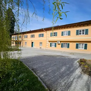 https://white-flat-kniglichbrandneu-inkl-parkplatz.graz-austria-hotels.com