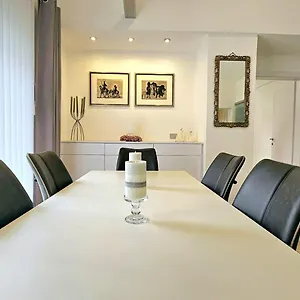 https://villa-the-paula.soldenhotels.net