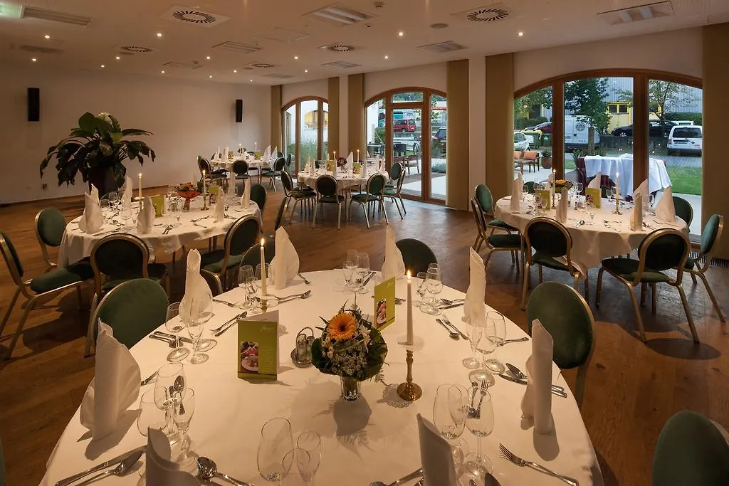 Alphotel Innsbruck 4*,  Austria
