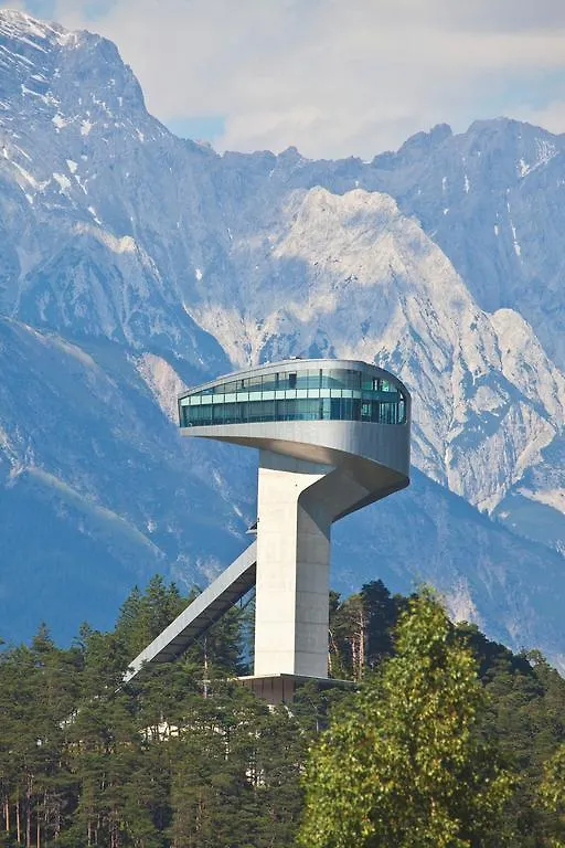 Alphotel Innsbruck 4*,  Austria